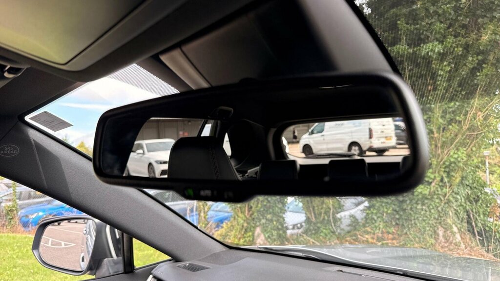 Toyota Rav 4 Rav4 Design Hev Cvt Black #37