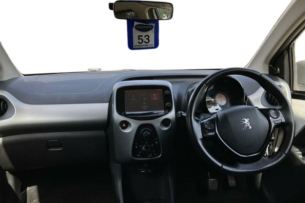 Peugeot 108 Active Top White #9