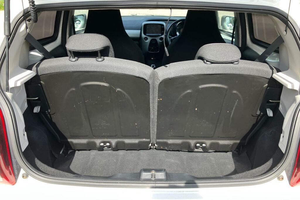 Peugeot 108 Active Top White #20