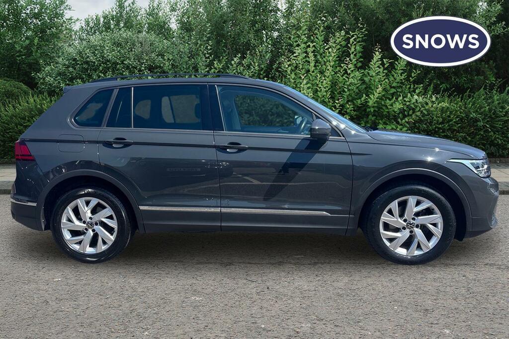 Volkswagen Tiguan 1.5 Tsi Life Euro 6 Ss Grey #4