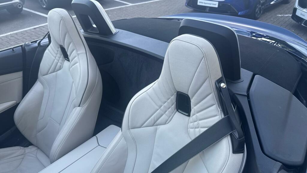 BMW Z4 Sdrive 30I M Sport Techplus Pack White #12