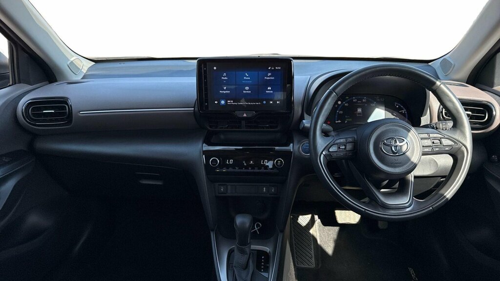 Toyota Yaris Cross 1.5 Vvt-h Excel Suv Hybrid E-cvt Euro 6 SV24UFJ White #6