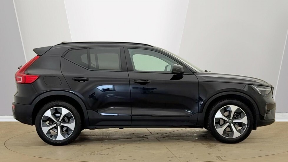 Volvo XC40 Ultimate, B3 Mild Hybrid, Dark Black #2