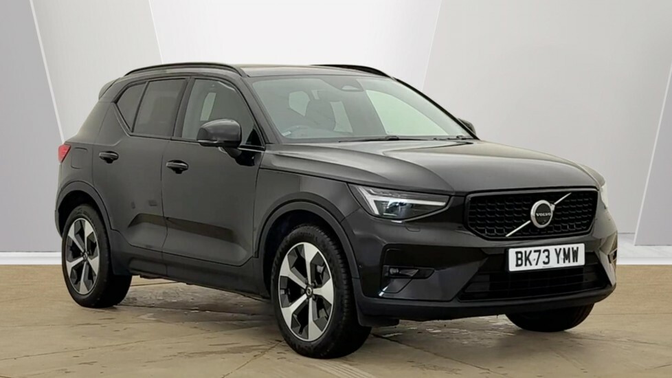 Volvo XC40 Ultimate, B3 Mild Hybrid, Dark Black