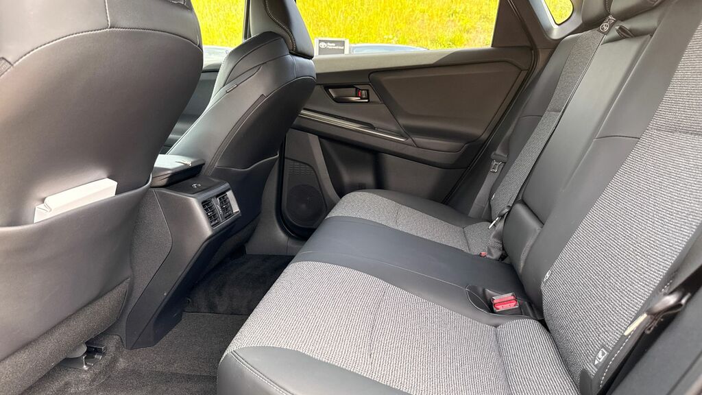 Toyota bZ4X 71.4Kwh Motion White #29