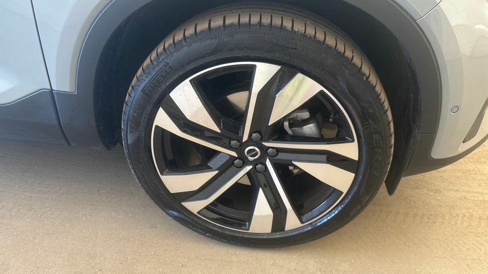 Volvo XC40 2.0 B3p Plus Dark White #20