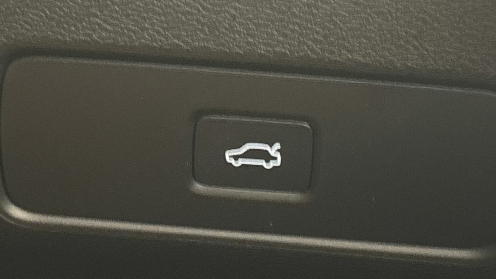 Volvo XC40 2.0 B3p Plus Dark White #30