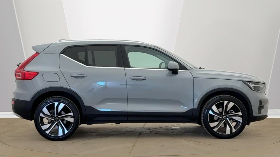 Volvo XC40 Ultra, B4 Mild Hybrid, Bright Grey #2