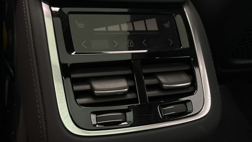 Volvo XC90 2.0 B5p Plus Dark Awd Geartronic #17