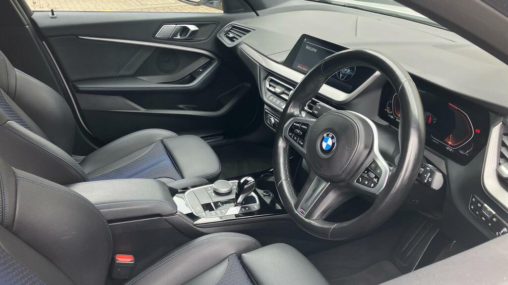 BMW 1 Series 118I M Sport White #6