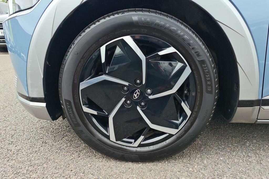 Hyundai Ioniq 5 Hatchback Black #28