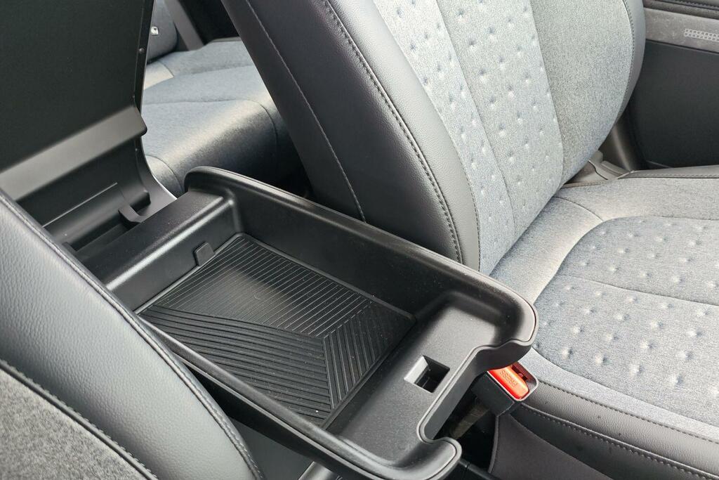Hyundai Ioniq 5 Hatchback Black #47