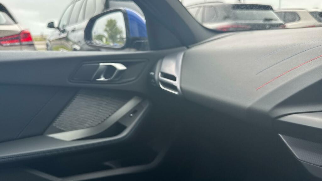 BMW 1 Series 120 Sport Black #34
