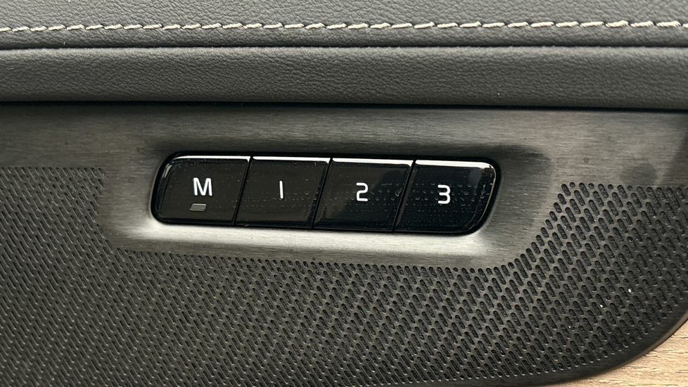 Volvo XC90 B5 P Awd Ultra Dark Blue #26