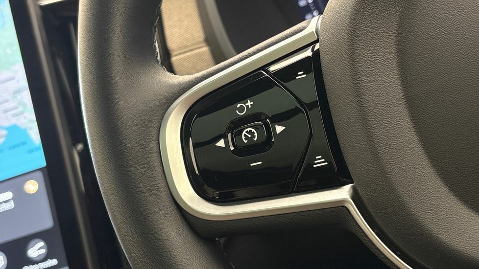 Volvo XC90 B5 P Awd Ultra Dark Blue #31