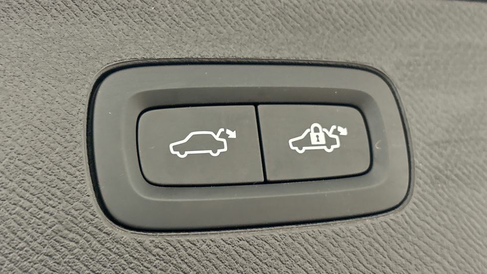 Volvo XC90 B5 P Awd Ultra Dark Blue #19