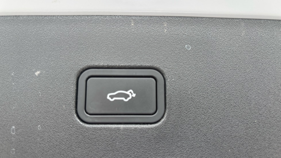 Volvo EX30 Plus, Single Motor Extended Range, Heat Black #33