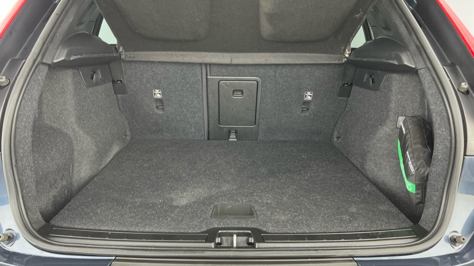 Volvo XC40 R-design, T3 YY22EAF Blue #5