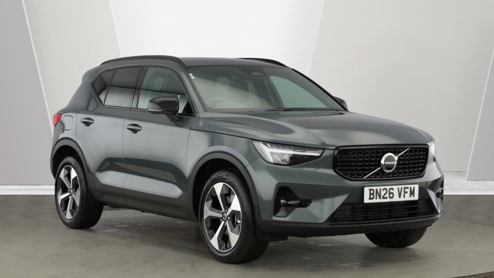 Volvo XC40 Plus, B3 Mild Hybrid, Dark