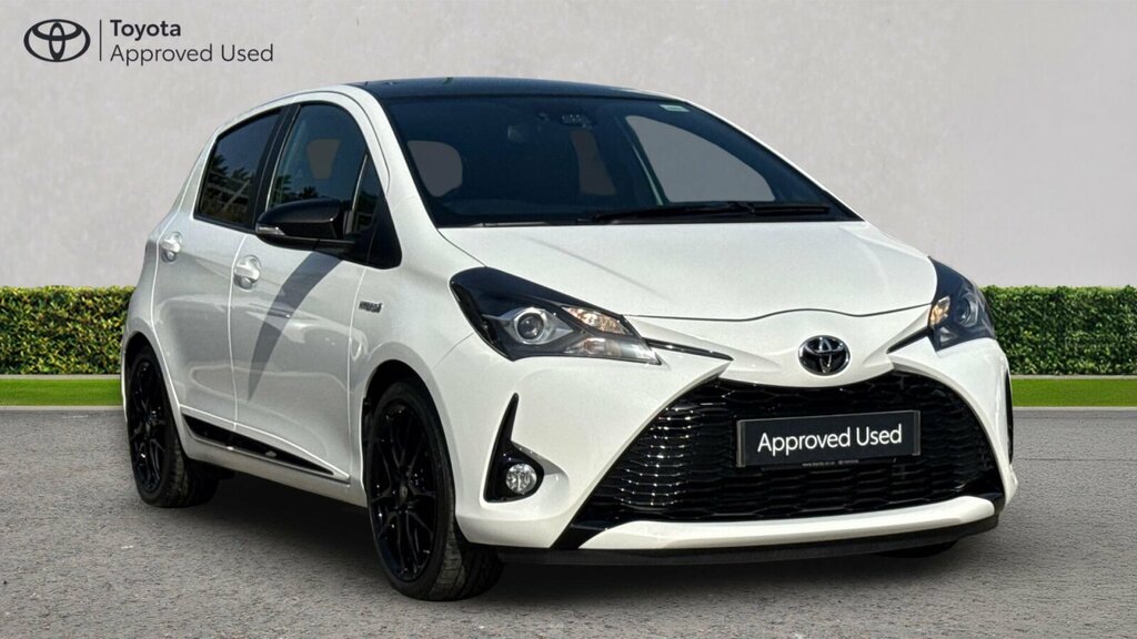 Toyota Yaris 1.5 Vvt-h Gr Sport Hatchback Hybrid E-c White