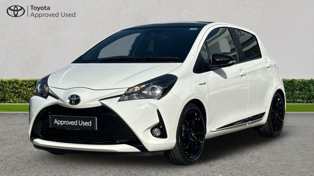 Toyota Yaris 1.5 Vvt-h Gr Sport Hatchback Hybrid E-c White #3