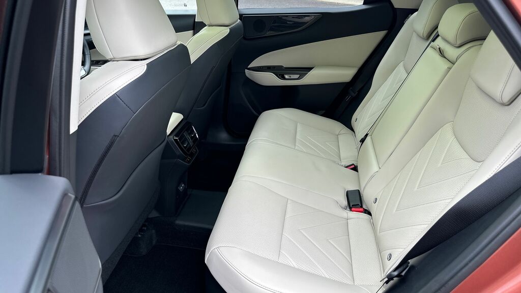 Lexus NX 450H 292 Takumi E-cvt Green #15