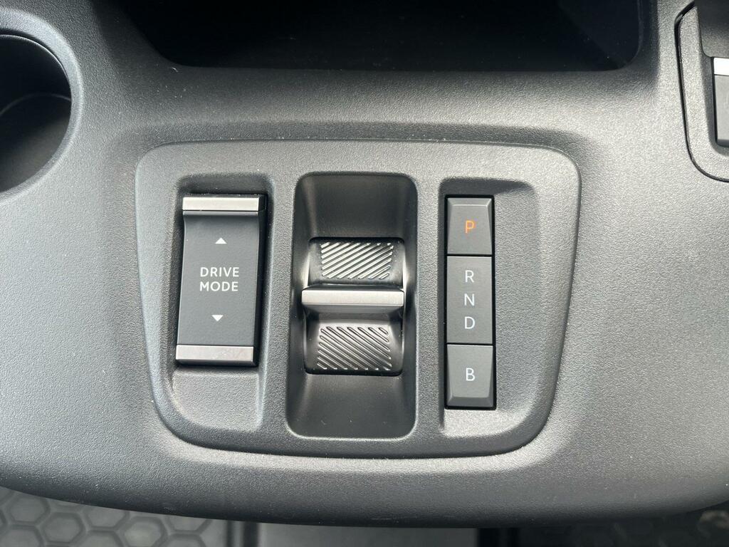 Vauxhall Combo-e Life Combo Life 100Kw Ultimate XL 50Kwh Estate Grey #17