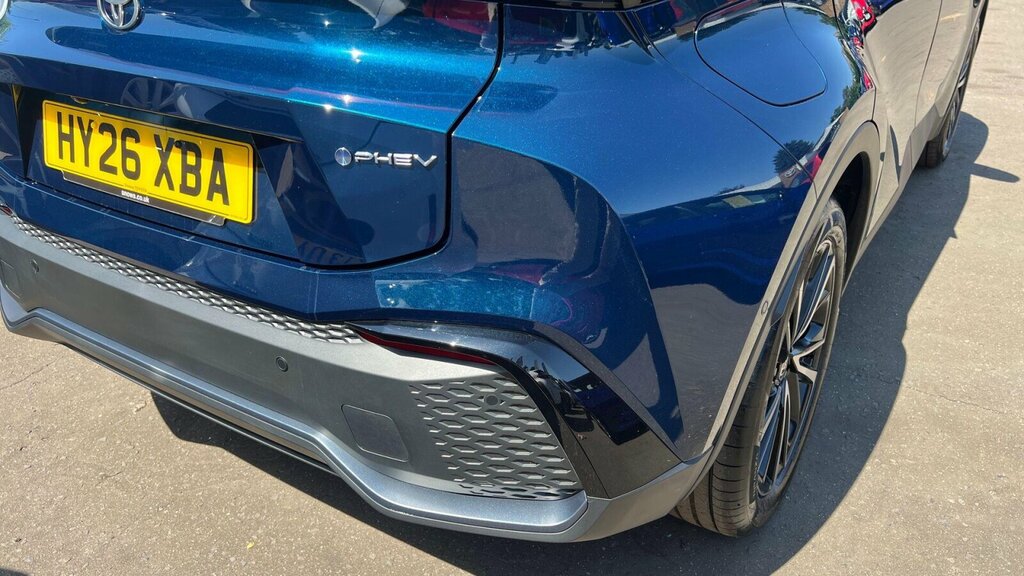 Toyota C-Hr Gr Sport Grey #40