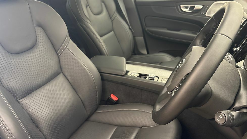 Volvo XC60 Xc60 2.0 B5p Plus Dark Awd Geartronic Grey #29