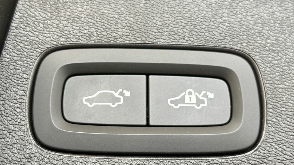 Volvo XC60 Xc60 2.0 B5p Plus Dark Awd Geartronic Grey #19