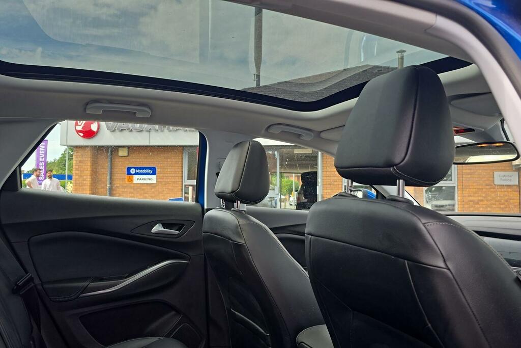 Vauxhall Grandland Sri Nav Grey #34