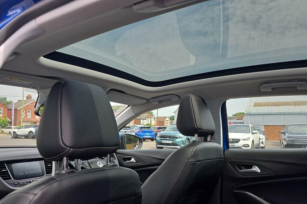 Vauxhall Grandland Sri Nav Grey #32