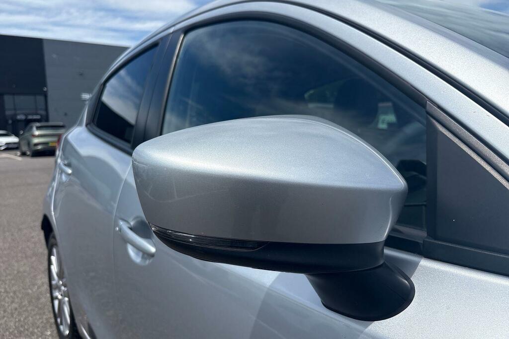 Mazda 2 1.5I Hybrid Agile Cvt 1,490 cc Grey #45