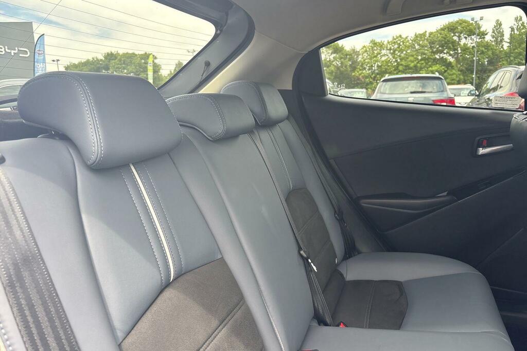 Mazda 2 1.5I Hybrid Agile Cvt 1,490 cc Grey #19