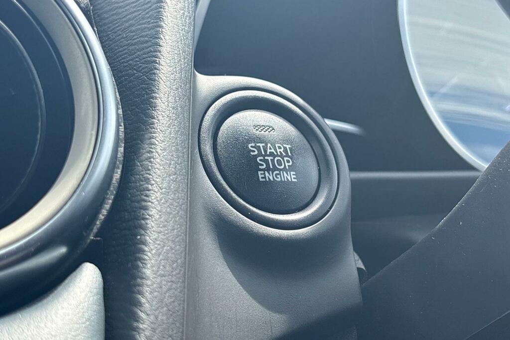 Mazda 2 1.5I Hybrid Agile Cvt 1,490 cc Grey #28