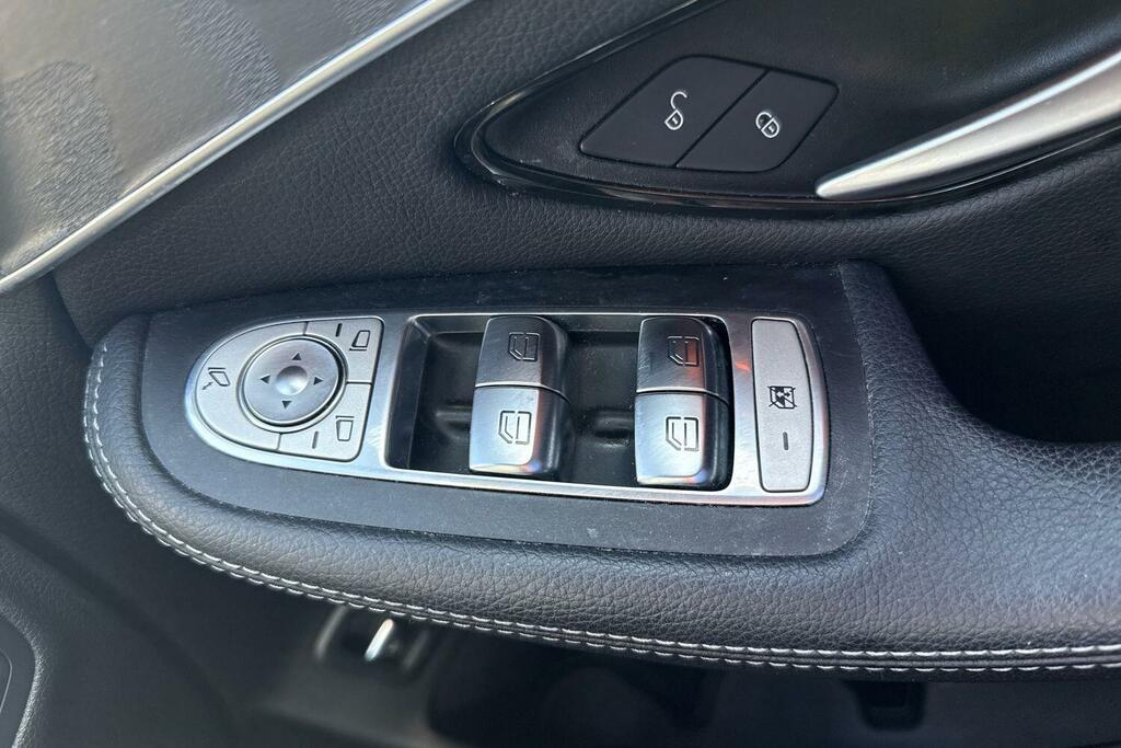 Mercedes-Benz GLC Class Glc 250D 4Matic Amg Line Prem Plus 9G-tronic Black #18