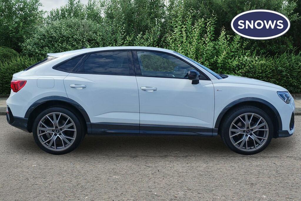 Audi Q3 1.5 Tfsi Cod 35 Black Edition Sportback S Tronic E White #4