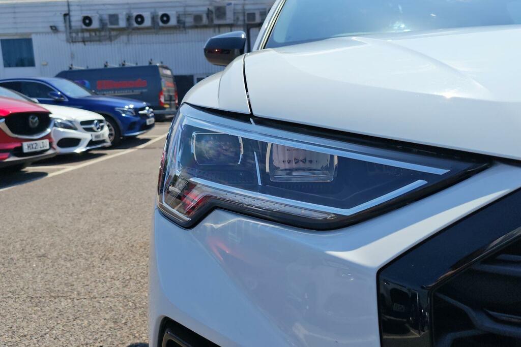 Audi Q3 Black Edition 35 Tfsi 150 Ps S Tronic White #47