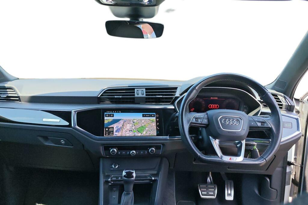 Audi Q3 Black Edition 35 Tfsi 150 Ps S Tronic White #9