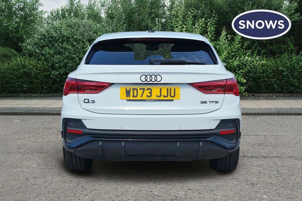 Audi Q3 Black Edition 35 Tfsi 150 Ps S Tronic White #8