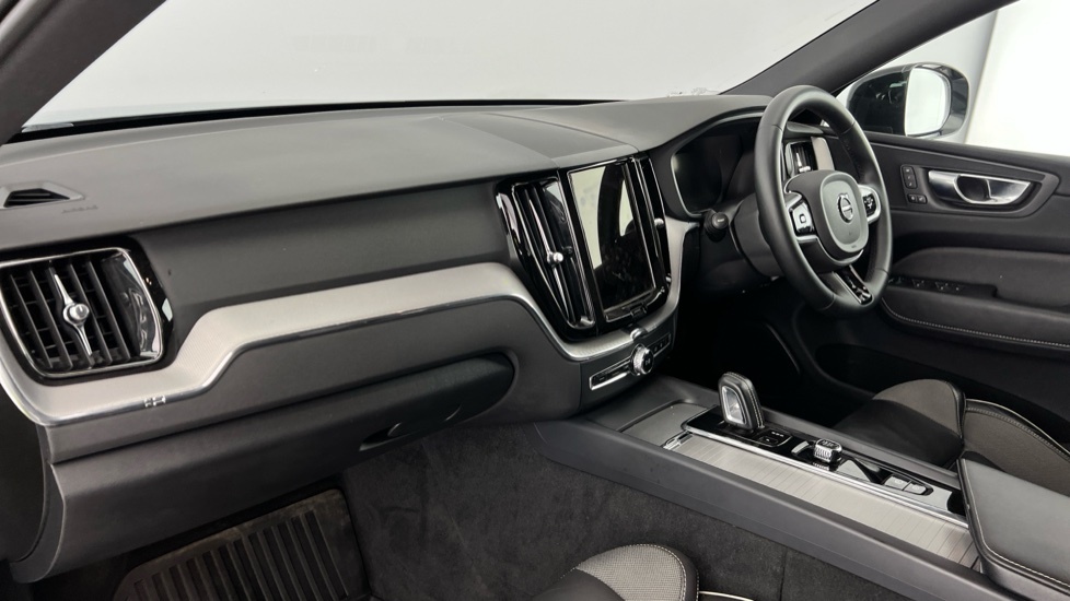 Volvo XC60 R-design, B5 Mild Hybrid Grey #6