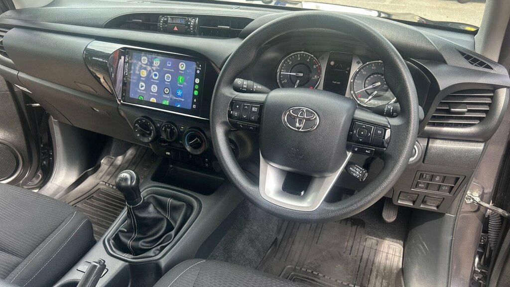 Toyota HILUX Invincible X Grey #12