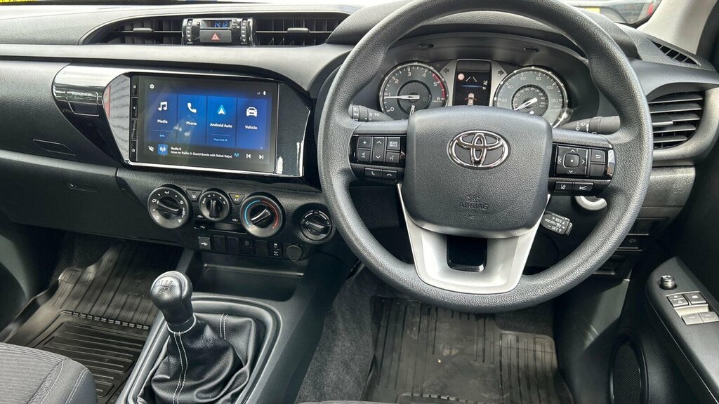 Toyota HILUX Invincible X Grey #7