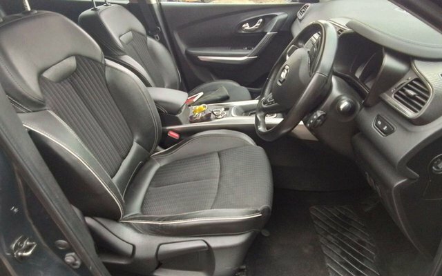 Renault Kadjar Signature Nav Dci Black #9