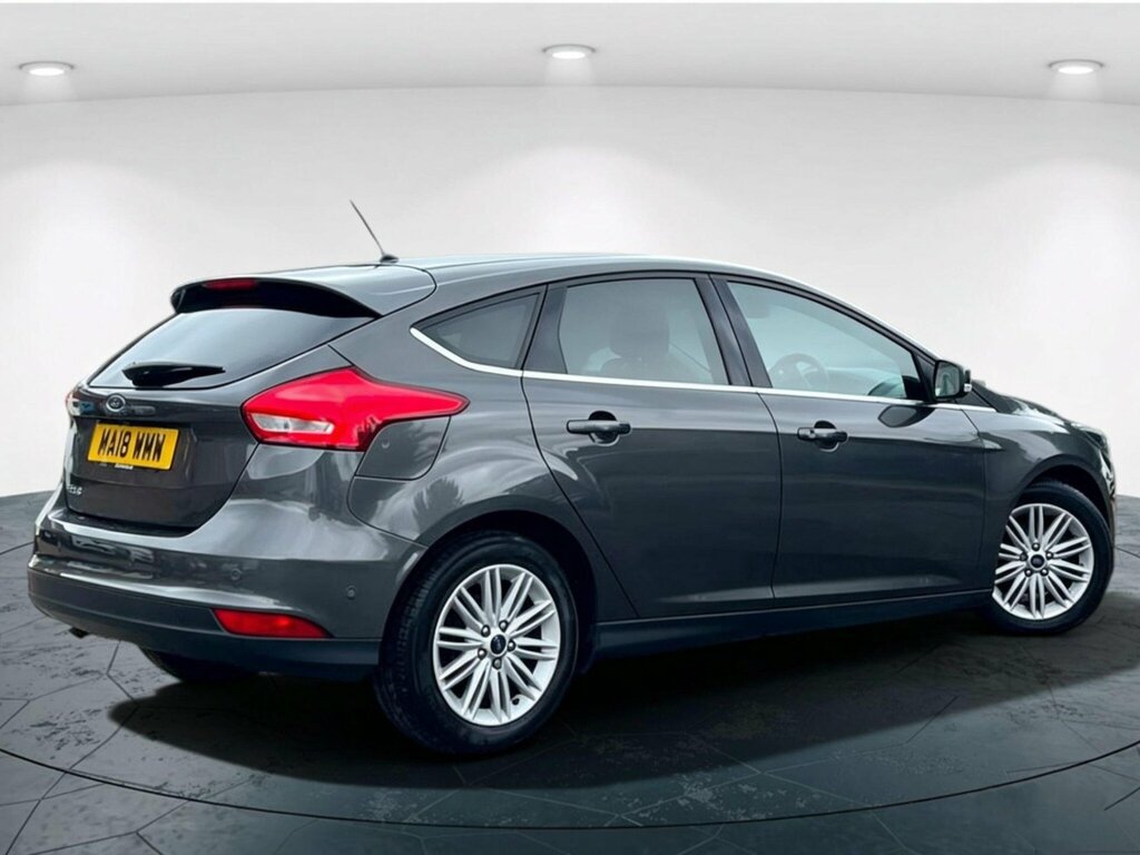 Ford Focus 1.5 Tdci Zetec Edition Powershift Euro 6 Ss MA18WMW Grey #3