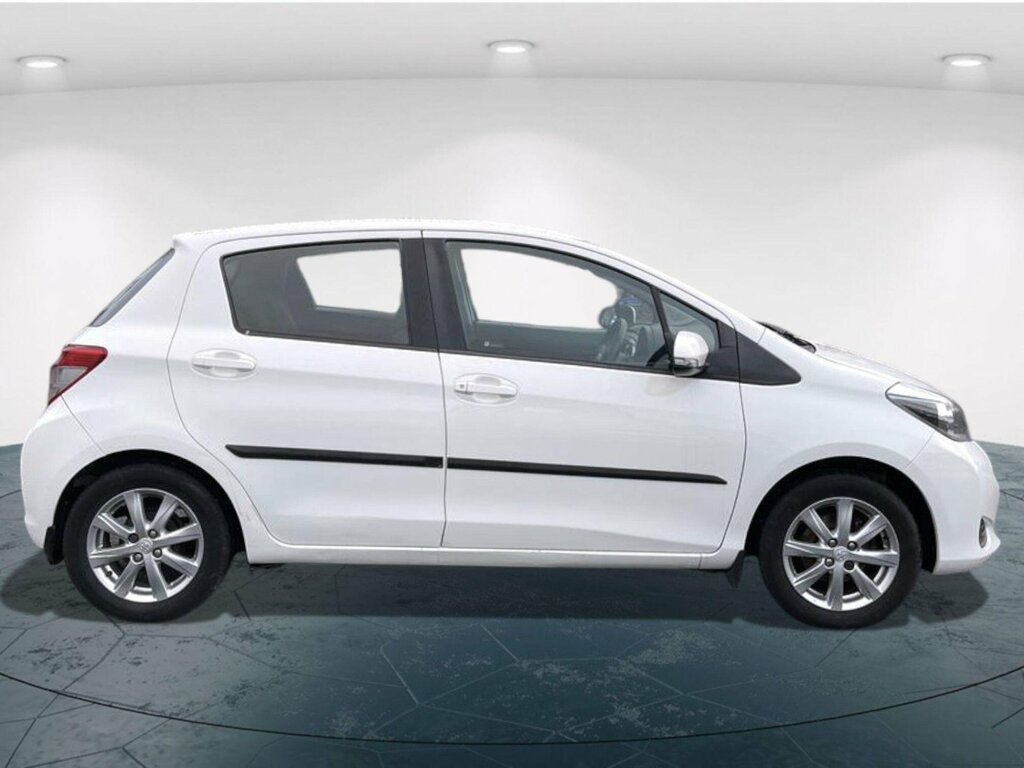 Toyota Yaris 1.33 Dual Vvt-i Tr Euro 5 White #2
