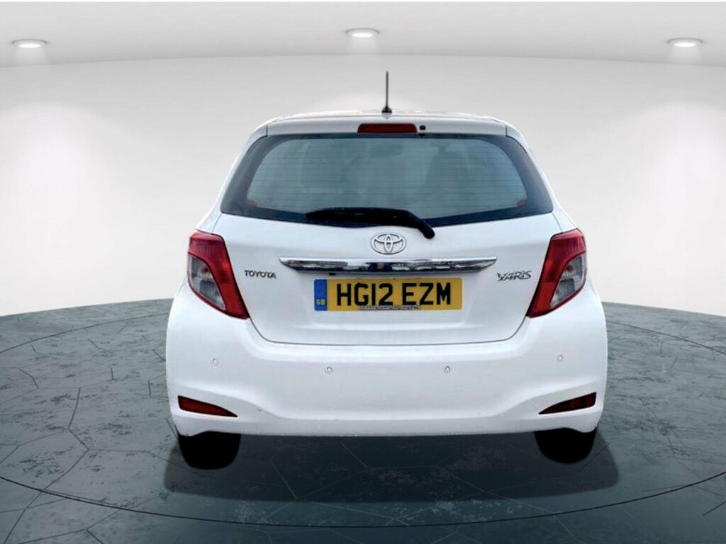 Toyota Yaris 1.33 Dual Vvt-i Tr Euro 5 White #3