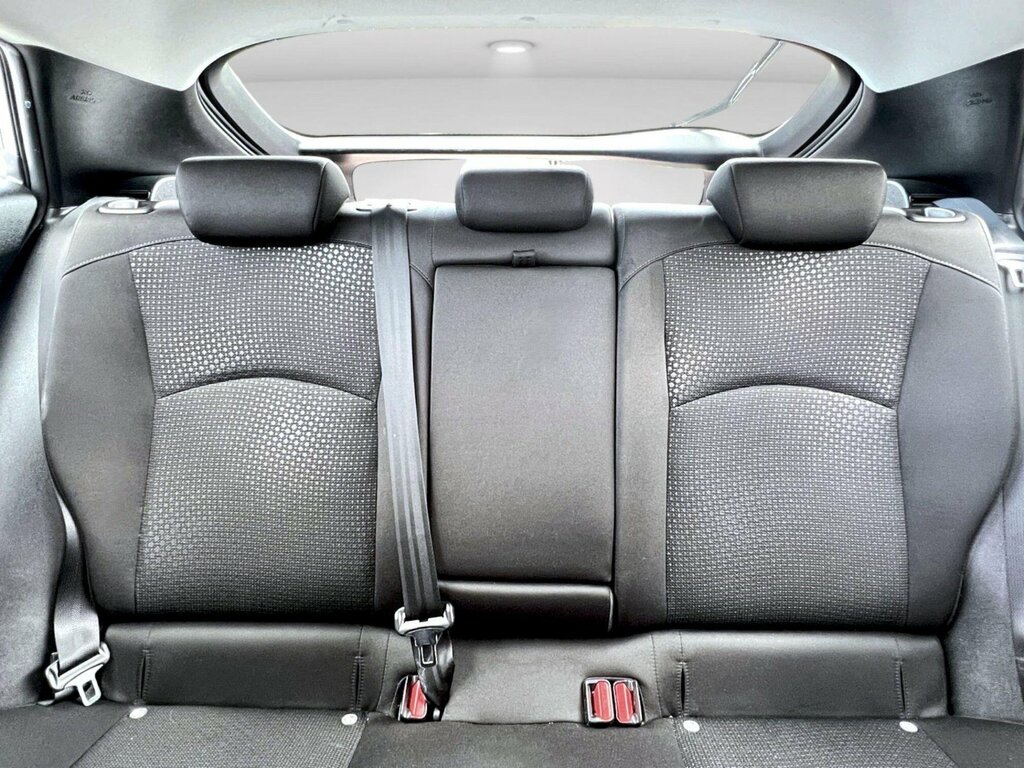 Toyota Prius Petrol White #11