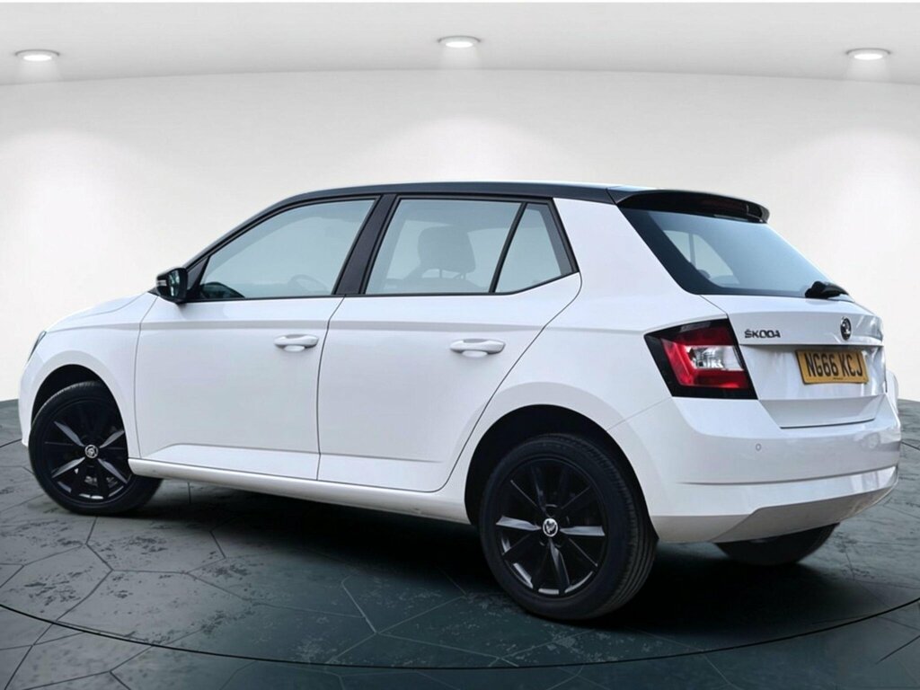 Skoda Fabia 1.2 Tsi Colour Edition Euro 6 Ss White #5
