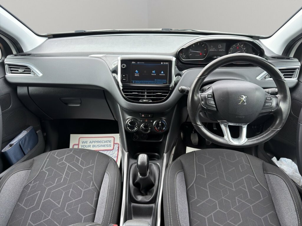 Peugeot 2008 Suv MV67HPE White #3